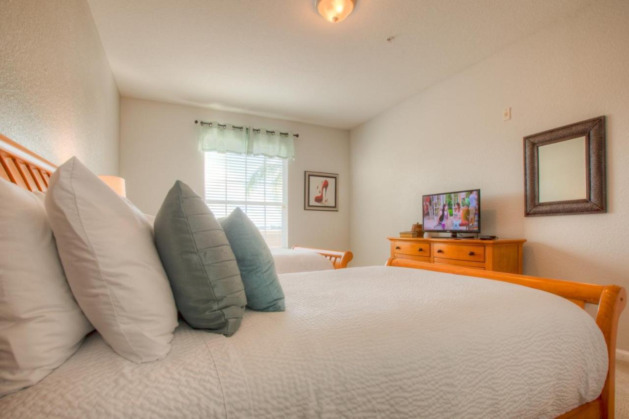 Stunning Lakeview Condo Wprivate Balcony Kissimmee Esterno foto